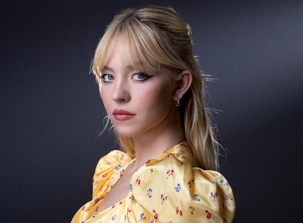 Sydney Sweeney Bio Age Height Bra Size Measurements Net Worth